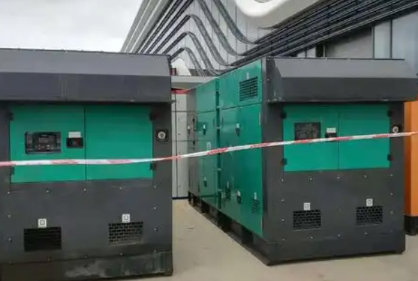 成都发电机出租过程中遇到过电压解决方案